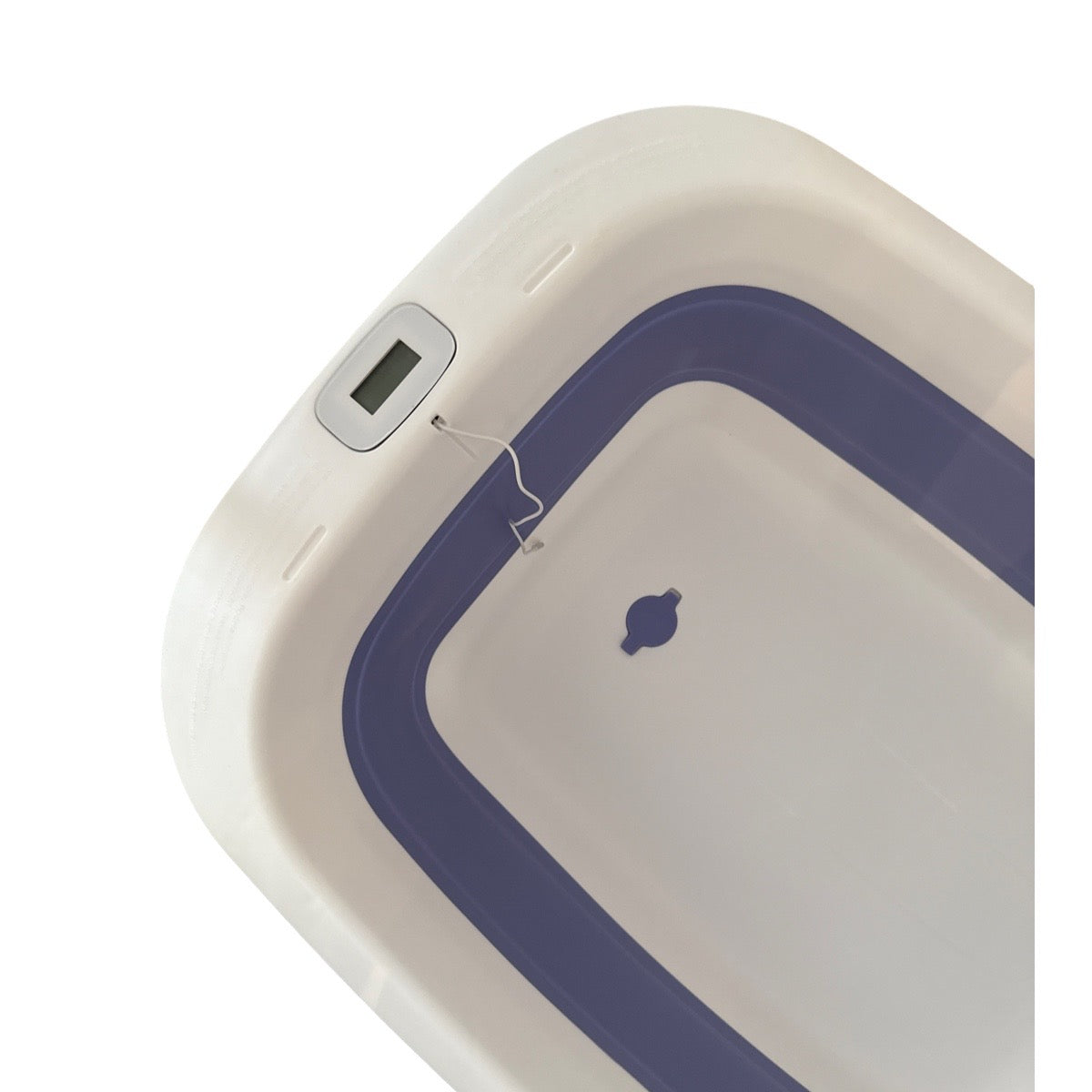 Robins Blue Bathtub