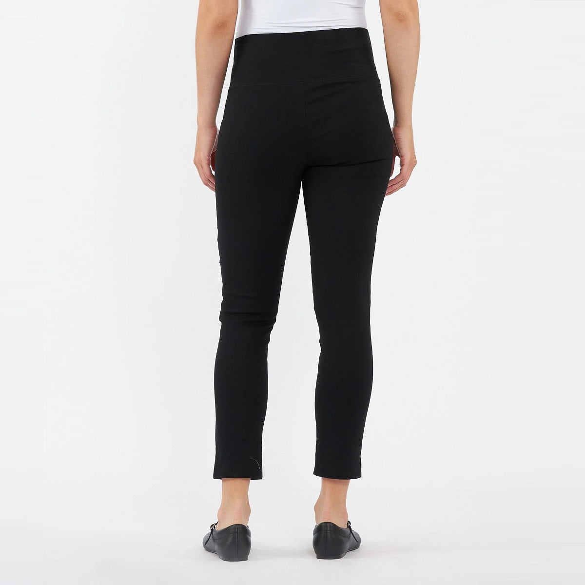 Black Suzie Capri Pant