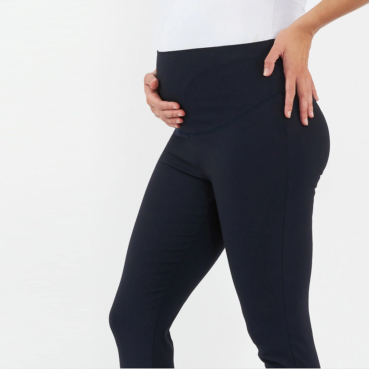 Navy Suzie Capri Pant